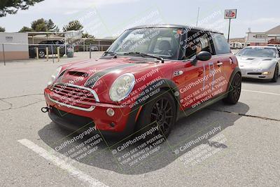 media/Jun-01-2025-CalClub SCCA (Sun) [[eae223c5dd]]/Around pit/